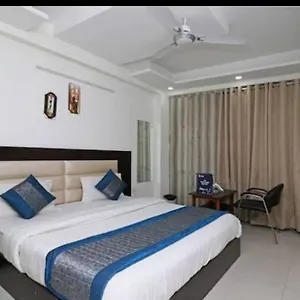 Sweet Palace In Hotel